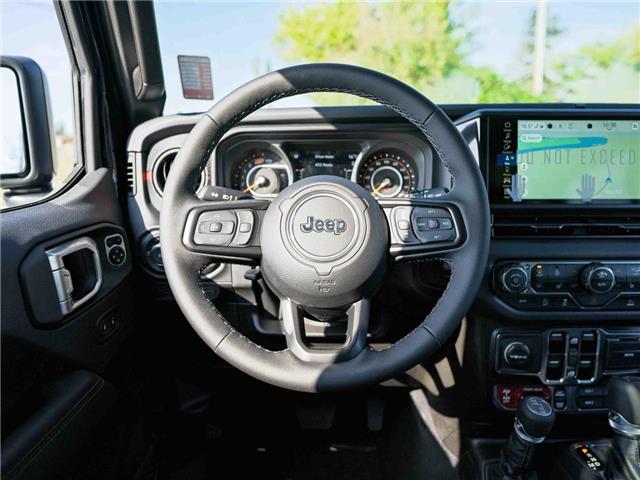 2025 Jeep Wrangler Rubicon (Stk: S653184) in Surrey - Image 11 of 24