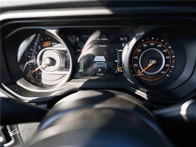 2025 Jeep Wrangler Rubicon (Stk: S653184) in Surrey - Image 13 of 24