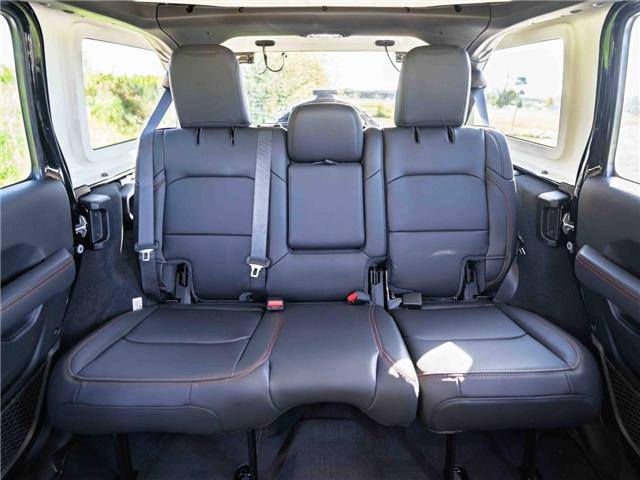 2025 Jeep Wrangler Rubicon (Stk: S653184) in Surrey - Image 22 of 24