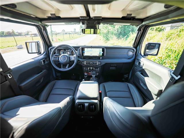 2025 Jeep Wrangler Rubicon (Stk: S653181) in Surrey - Image 9 of 23