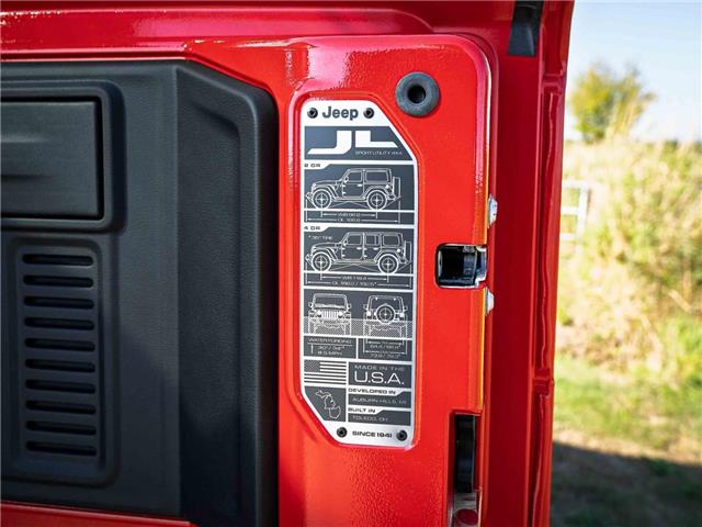 2025 Jeep Wrangler Rubicon (Stk: S651231) in Surrey - Image 21 of 22