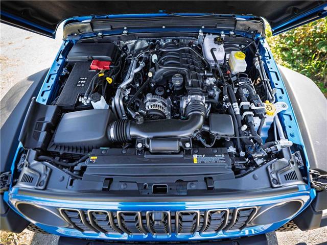 2025 Jeep Wrangler Rubicon (Stk: S653190) in Surrey - Image 7 of 25