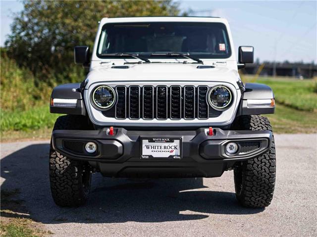 2025 Jeep Wrangler Rubicon (Stk: S651230) in Surrey - Image 2 of 22