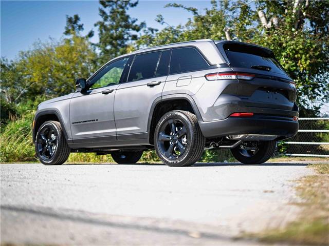 2025 Jeep Grand Cherokee Laredo (Stk: S347419) in Surrey - Image 4 of 21
