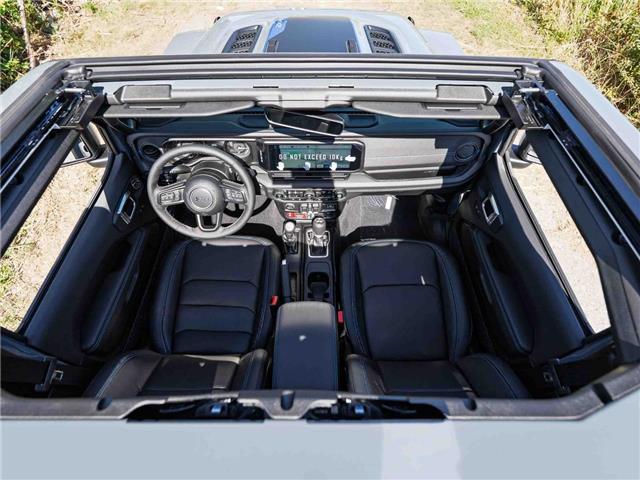 2025 Jeep Wrangler 4xe Rubicon (Stk: S613593) in Surrey - Image 9 of 24