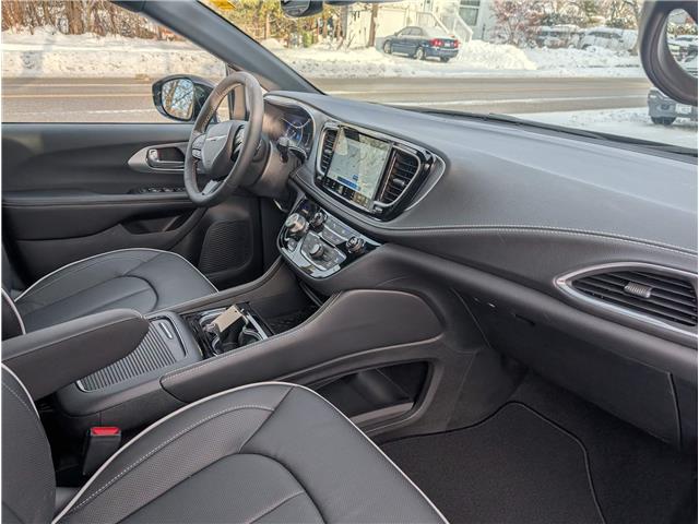 2026 Chrysler Pacifica Limited (Stk: 26020) in New Hamburg - Image 10 of 15