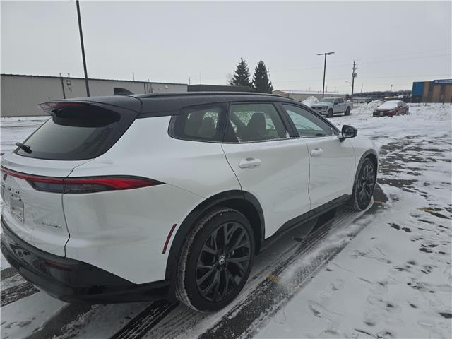 2025 Toyota Crown Signia Limited (Stk: 2315) in Sarnia - Image 3 of 9