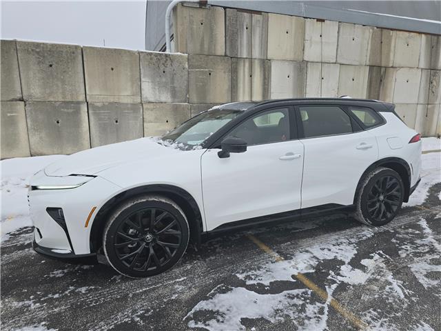 2025 Toyota Crown Signia Limited (Stk: 2314) in Sarnia - Image 2 of 9
