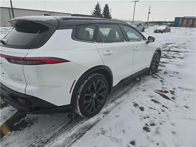 2025 Toyota Crown Signia Limited (Stk: 2314) in Sarnia - Image 3 of 9