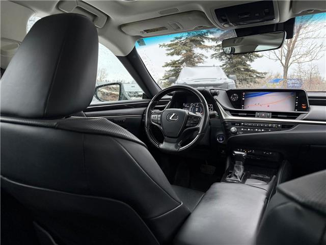 2021 Lexus ES 300h Base (Stk: 260148A) in Calgary - Image 16 of 18