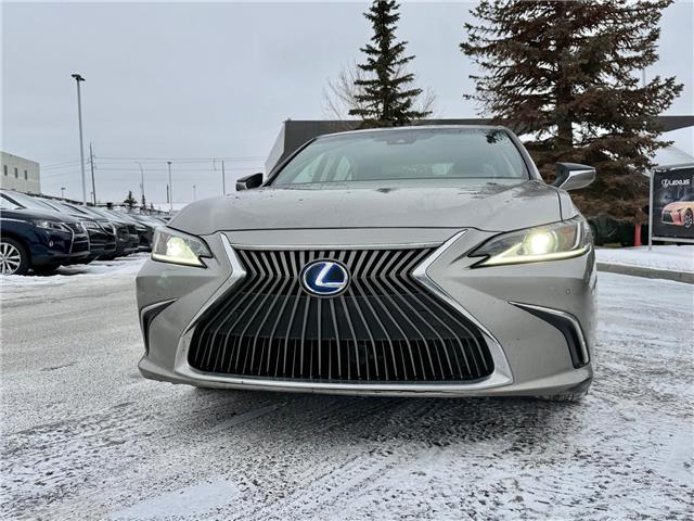 2021 Lexus ES 300h Base (Stk: 260148A) in Calgary - Image 4 of 18
