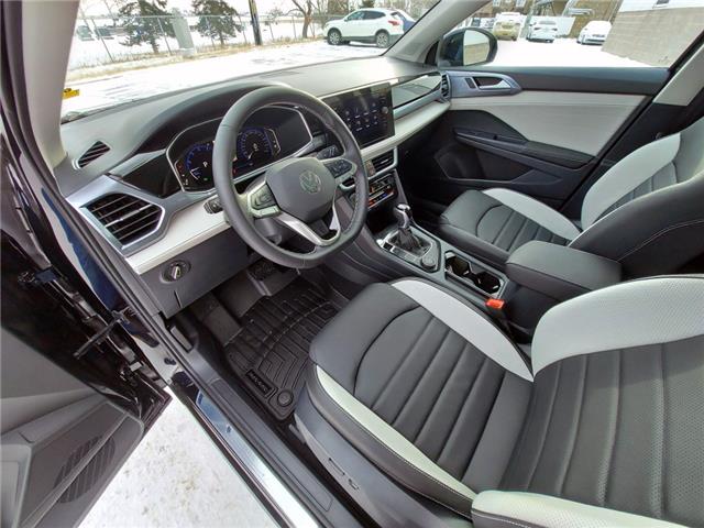 2026 Volkswagen Taos Highline (Stk: 260033) in Regina - Image 17 of 43
