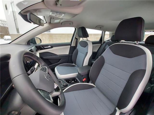 2026 Volkswagen Taos Trendline (Stk: 260104) in Regina - Image 17 of 40