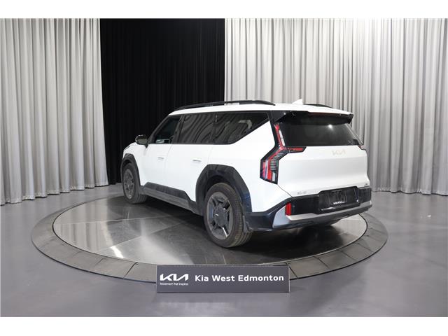 2026 Kia EV9 Land w/GT-Line (Stk: 26827) in Edmonton - Image 4 of 29