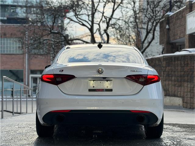 2023 Alfa Romeo Giulia ti (Stk: 409U-A) in Toronto - Image 10 of 30 2023 Alfa Romeo Giulia ti (Stk: 409U-A) in Toronto - Image 10 of 30