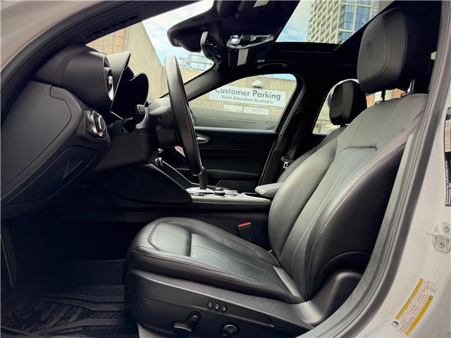 2023 Alfa Romeo Giulia ti (Stk: 409U-A) in Toronto - Image 20 of 30 2023 Alfa Romeo Giulia ti (Stk: 409U-A) in Toronto - Image 20 of 30