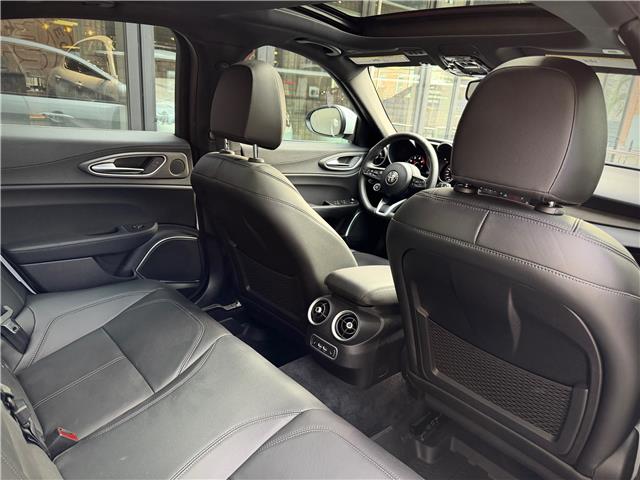 2023 Alfa Romeo Giulia ti (Stk: 409U-A) in Toronto - Image 23 of 30 2023 Alfa Romeo Giulia ti (Stk: 409U-A) in Toronto - Image 23 of 30