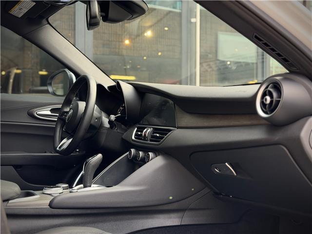 2023 Alfa Romeo Giulia ti (Stk: 409U-A) in Toronto - Image 25 of 30 2023 Alfa Romeo Giulia ti (Stk: 409U-A) in Toronto - Image 25 of 30