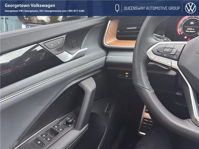 2025 Volkswagen Tiguan Highline R-Line (Stk: P9011) in Georgetown - Image 11 of 25