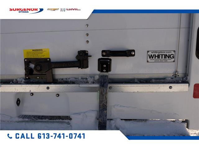 2025 GMC Savana Cutaway Work Van (Stk: R27948) in Ottawa - Image 10 of 23