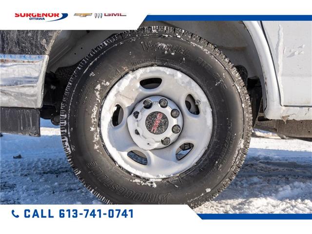 2025 GMC Savana Cutaway Work Van (Stk: R27950) in Ottawa - Image 2 of 22