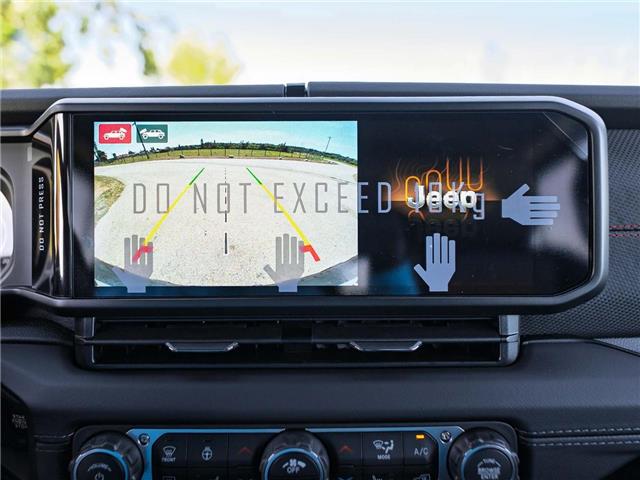 2025 Jeep Wrangler Rubicon (Stk: S651229) in Surrey - Image 17 of 21
