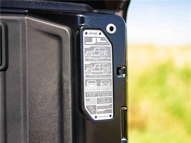 2025 Jeep Wrangler Rubicon (Stk: S651229) in Surrey - Image 20 of 21