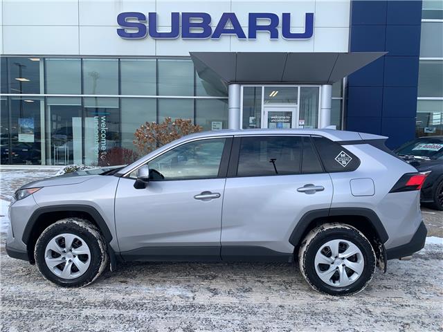 2024 Toyota RAV4 LE (Stk: 32821A) in Thunder Bay - Image 2 of 11