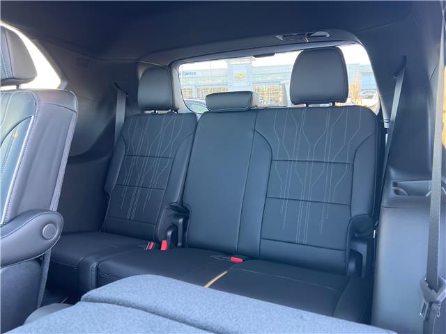 2026 Buick Enclave Avenir (Stk: TJ213631) in Calgary - Image 22 of 24