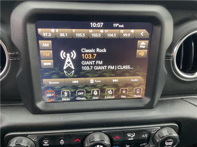 2019 Jeep Wrangler Unlimited Sahara (Stk: 251400) in Ottawa - Image 21 of 31