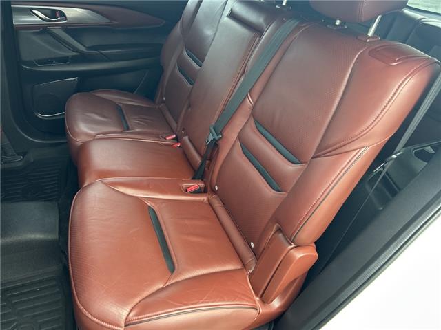 2018 Mazda CX-9 Signature (Stk: 239996J) in Surrey - Image 9 of 15