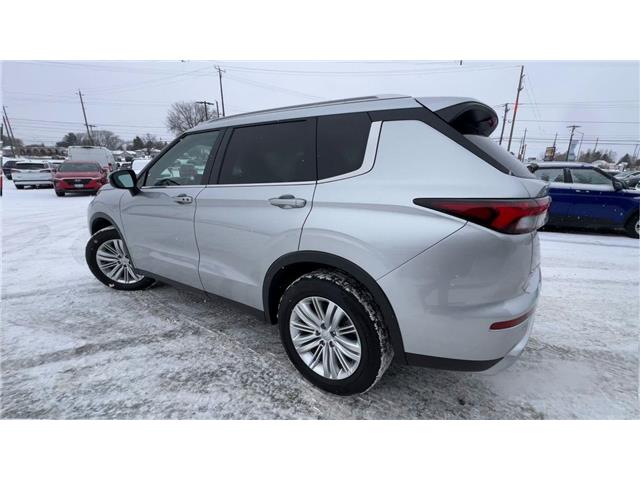 2024 Mitsubishi Outlander SE (Stk: 25582) in Sudbury - Image 6 of 26
