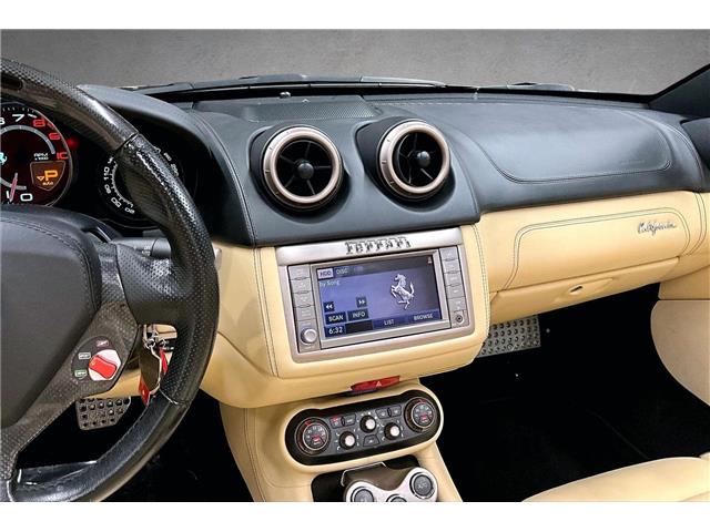 2010 Ferrari California Base (Stk: U0874AAA) in Richmond - Image 10 of 29 2010 Ferrari California Base (Stk: U0874AAA) in Richmond - Image 10 of 29