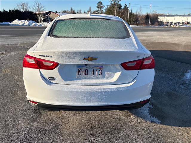 2023 Chevrolet Malibu 1LT (Stk: 23567A) in Oak Bay - Image 4 of 5