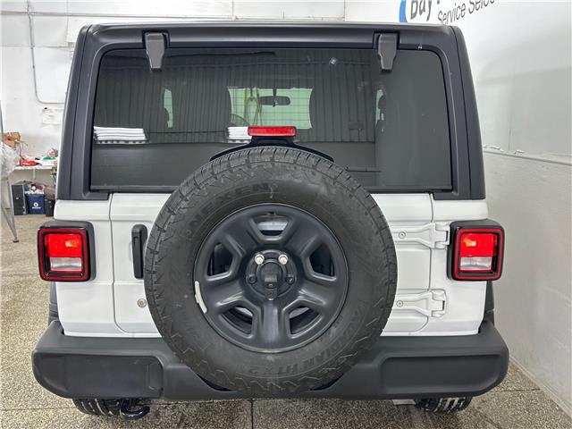 2024 Jeep Wrangler Sport (Stk: 43317J) in Belleville - Image 6 of 21