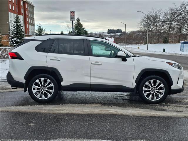 2019 Toyota RAV4 XLE (Stk: P3757A) in Bowmanville - Image 5 of 10