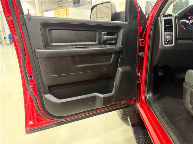 2021 RAM 1500 Classic Tradesman (Stk: C4017) in Saint-Eustache - Image 26 of 31