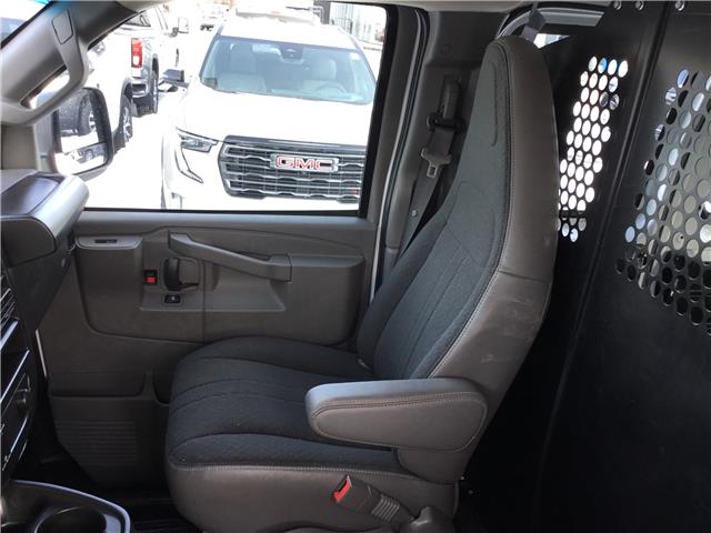 2024 Chevrolet Express 2500 Work Van (Stk: S2737) in Cornwall - Image 2 of 27