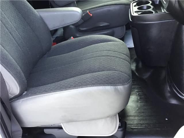 2024 Chevrolet Express 2500 Work Van (Stk: S2737) in Cornwall - Image 12 of 27