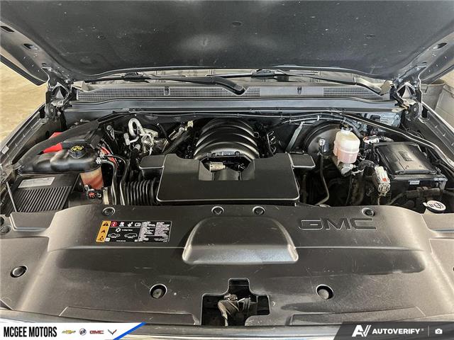 2020 GMC Yukon XL Denali (Stk: 301425) in Goderich - Image 11 of 26