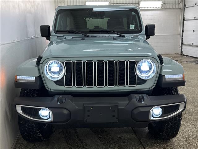 2024 Jeep Wrangler Sahara (Stk: 43319J) in Belleville - Image 2 of 27