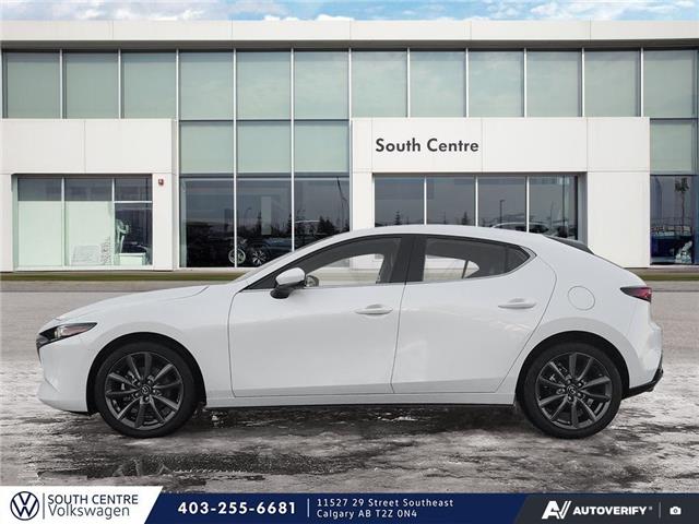 2025 Mazda Mazda3 Sport GT (Stk: SU7696) in Calgary - Image 3 of 24