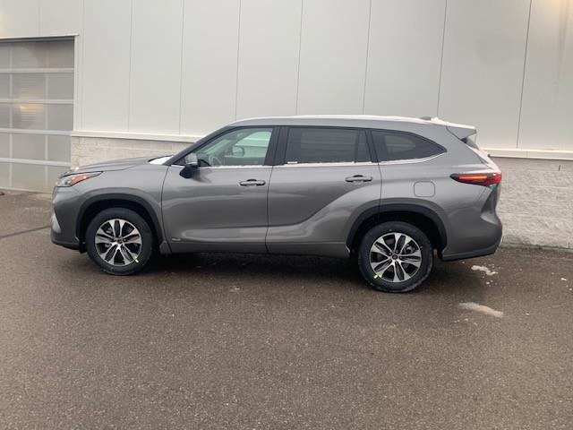 2026 Toyota Highlander Hybrid XLE (Stk: TC033) in Cobourg - Image 4 of 7