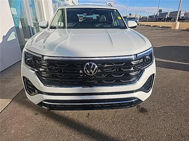 2026 Volkswagen Atlas 2.0 TSI Execline (Stk: 26332) in Lethbridge - Image 7 of 28