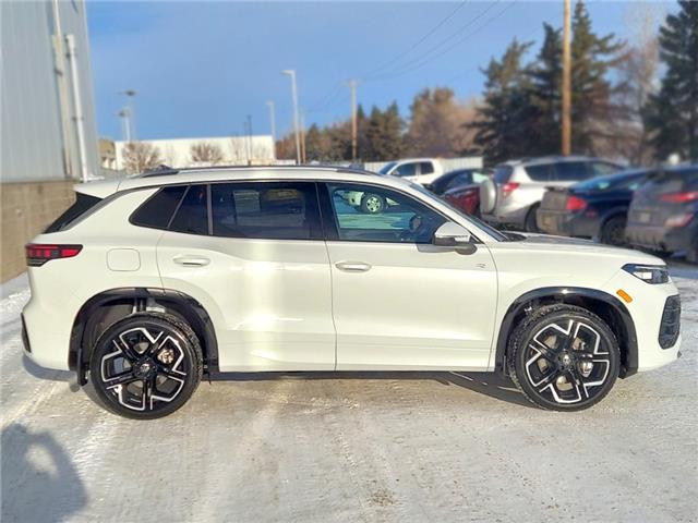 2026 Volkswagen Tiguan Highline Turbo R-Line (Stk: 260151) in Regina - Image 4 of 37