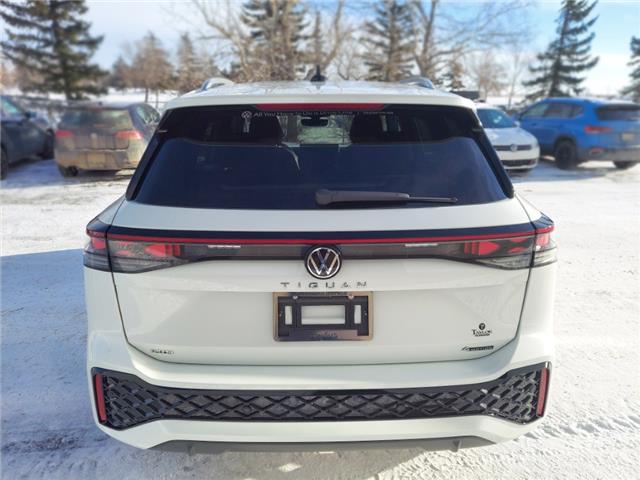 2026 Volkswagen Tiguan Highline Turbo R-Line (Stk: 260151) in Regina - Image 12 of 37