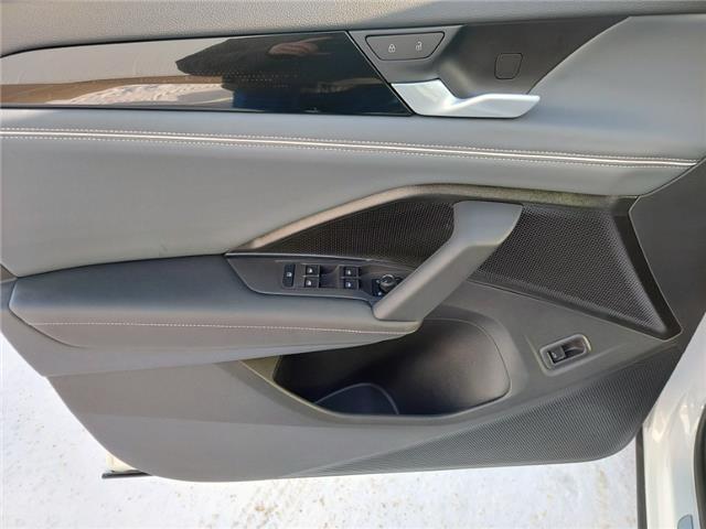 2026 Volkswagen Tiguan Highline Turbo R-Line (Stk: 260151) in Regina - Image 16 of 37