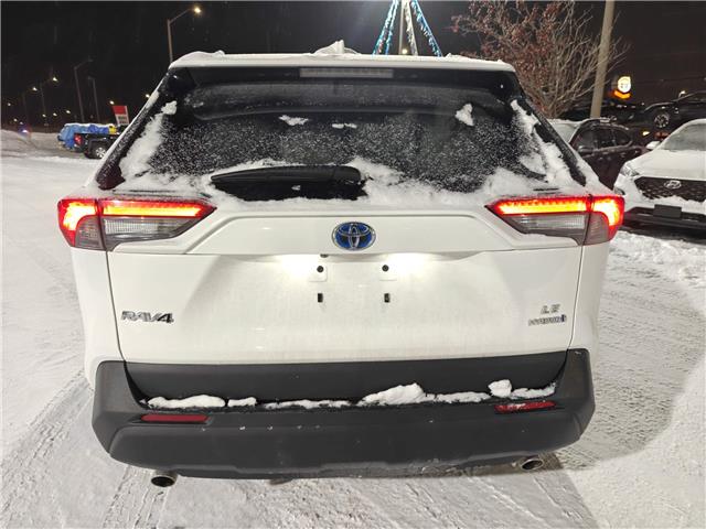 2022 Toyota RAV4 Hybrid LE in Ottawa - Image 4 of 21