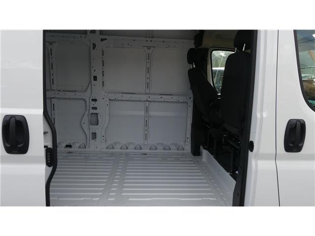 2025 RAM ProMaster 2500 High Roof (Stk: TS027) in Kamloops - Image 27 of 28