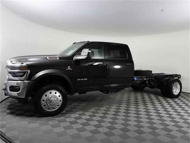 2025 RAM 5500 Chassis Tradesman/Big Horn (Stk: H20580) in Calgary - Image 5 of 24 2025 RAM 5500 Chassis Tradesman/Big Horn (Stk: H20580) in Calgary - Image 5 of 24